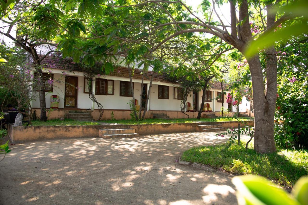 The Mountain Retreat Hotel Tiruvannāmalai Екстериор снимка